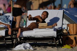 Karrueche Tran feet photo thumbnail