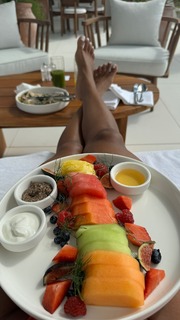 Karrueche Tran feet photo thumbnail