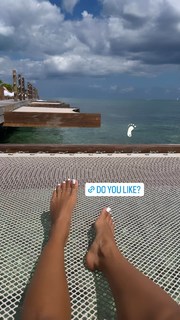 Karrueche Tran feet photo thumbnail