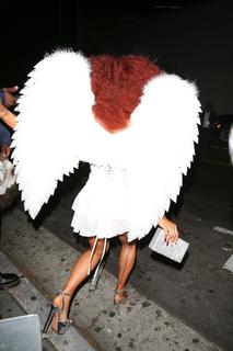 Karrueche Tran feet photo thumbnail