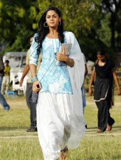 Karthika Nair feet photo 1