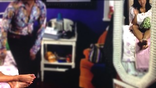 Karyn Parsons feet photo thumbnail