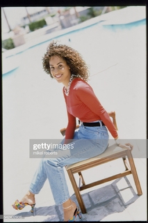 Karyn Parsons feet photo thumbnail