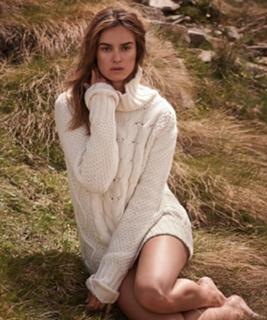 Kasia Smutniak feet photo thumbnail