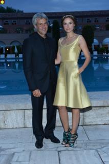 Kasia Smutniak feet photo thumbnail