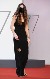 Kasia Smutniak feet photo thumbnail