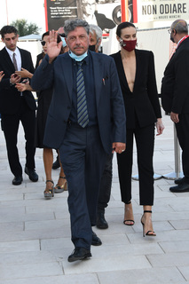 Kasia Smutniak feet photo thumbnail