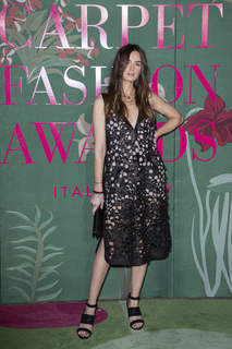 Kasia Smutniak feet photo thumbnail