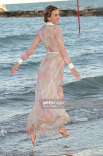 Kasia Smutniak feet photo thumbnail