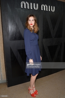 Kasia Smutniak feet photo thumbnail