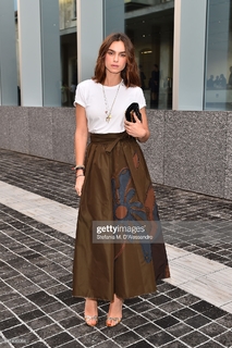 Kasia Smutniak feet photo thumbnail