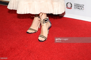 Kasia Smutniak feet photo thumbnail