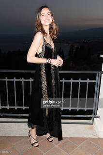 Kasia Smutniak feet photo thumbnail