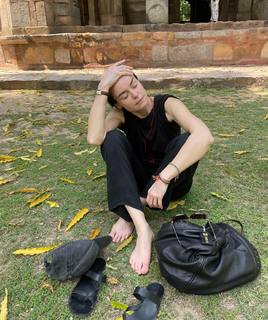 Kasia Smutniak feet photo thumbnail