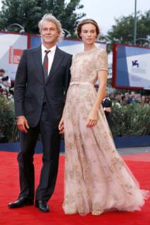 Kasia Smutniak feet photo thumbnail