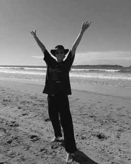 Kasia Smutniak feet photo thumbnail