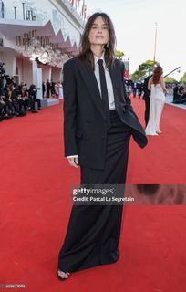 Kasia Smutniak feet photo thumbnail