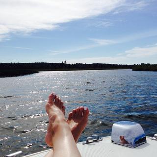 Kasie Hunt feet photo 3