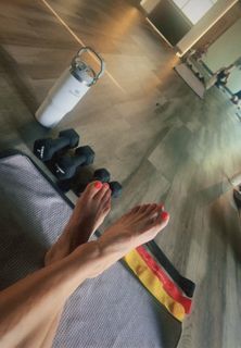 Kassidy Cook feet photo 1