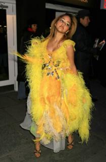 Kat DeLuna feet photo 10