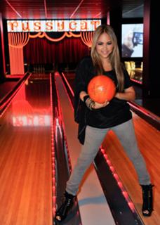 Kat DeLuna feet photo 9