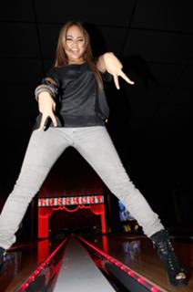Kat DeLuna feet photo 5