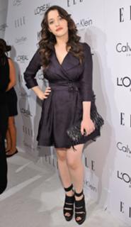 Kat Dennings feet photo thumbnail
