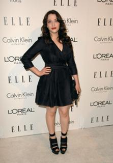Kat Dennings feet photo thumbnail