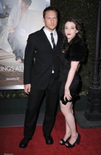 Kat Dennings feet photo thumbnail