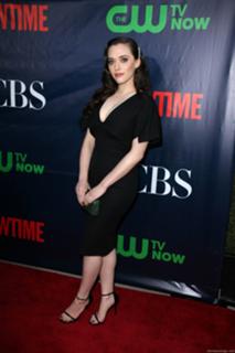 Kat Dennings feet photo thumbnail