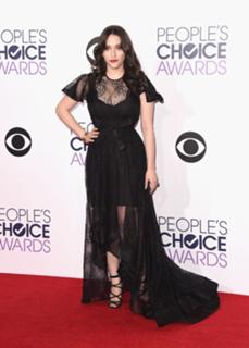 Kat Dennings feet photo thumbnail