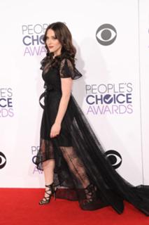 Kat Dennings feet photo thumbnail