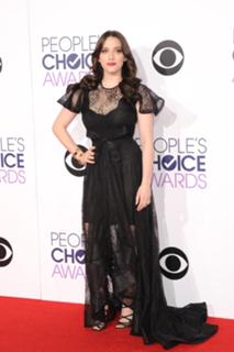 Kat Dennings feet photo thumbnail