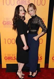 Kat Dennings feet photo thumbnail