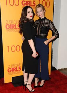 Kat Dennings feet photo thumbnail