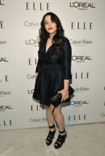 Kat Dennings feet photo thumbnail