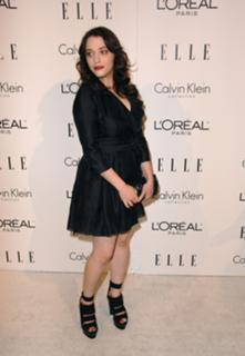 Kat Dennings feet photo thumbnail