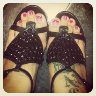 Kat Flores feet photo 1