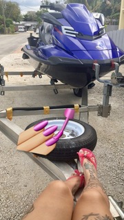 Kat Flores feet photo 5