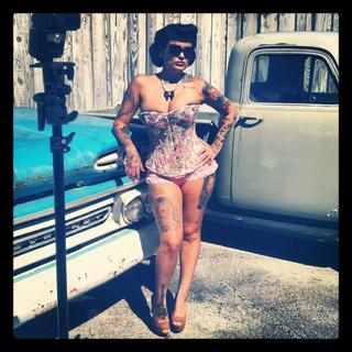 Kat Flores feet photo 20