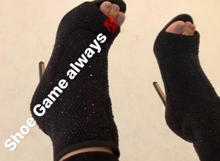 Kat Flores feet photo 10