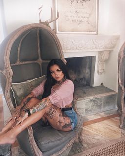Kat Flores feet photo 20