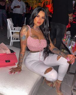 Kat Flores feet photo 16