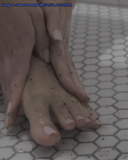 Kat Ginsburg feet photo thumbnail
