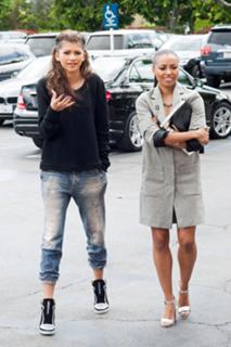 Kat Graham feet photo thumbnail