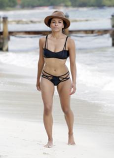 Kat Graham feet photo thumbnail