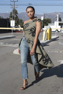 Kat Graham feet photo thumbnail