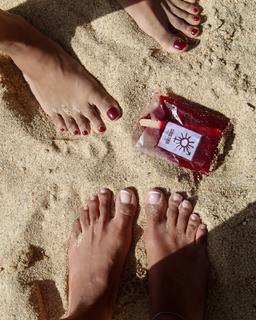 Kat Graham feet photo thumbnail