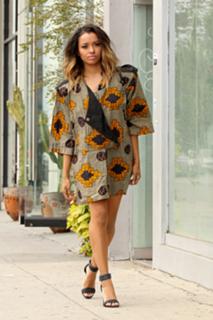 Kat Graham feet photo thumbnail