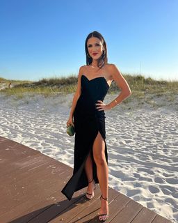 Kat Stickler feet photo thumbnail